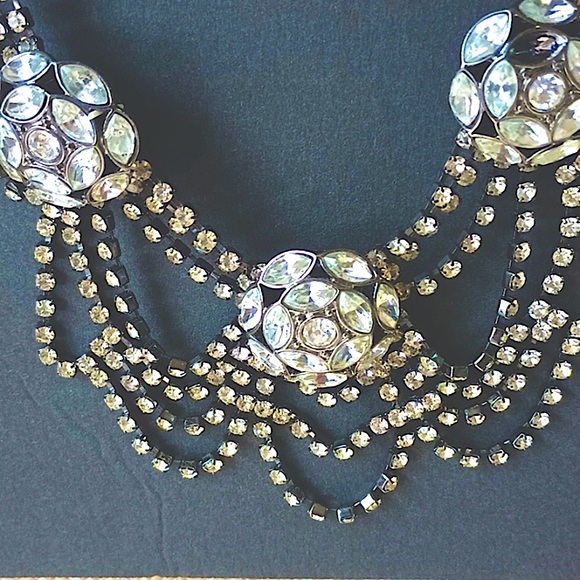 Gunmetal and Rhinestone floral Statement Necklace - Picture 2 of 4